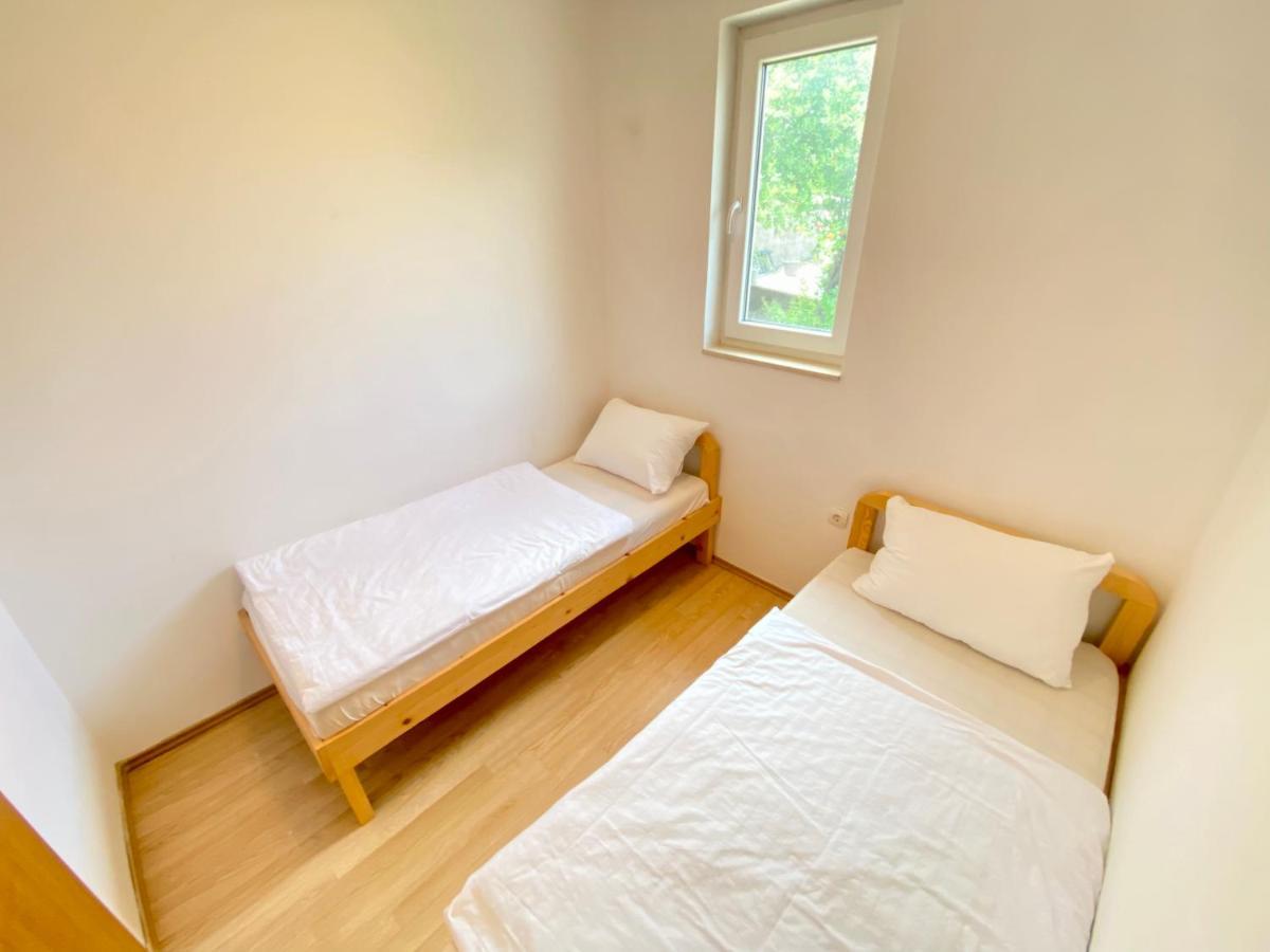 Guest House Ivano Мостар Экстерьер фото